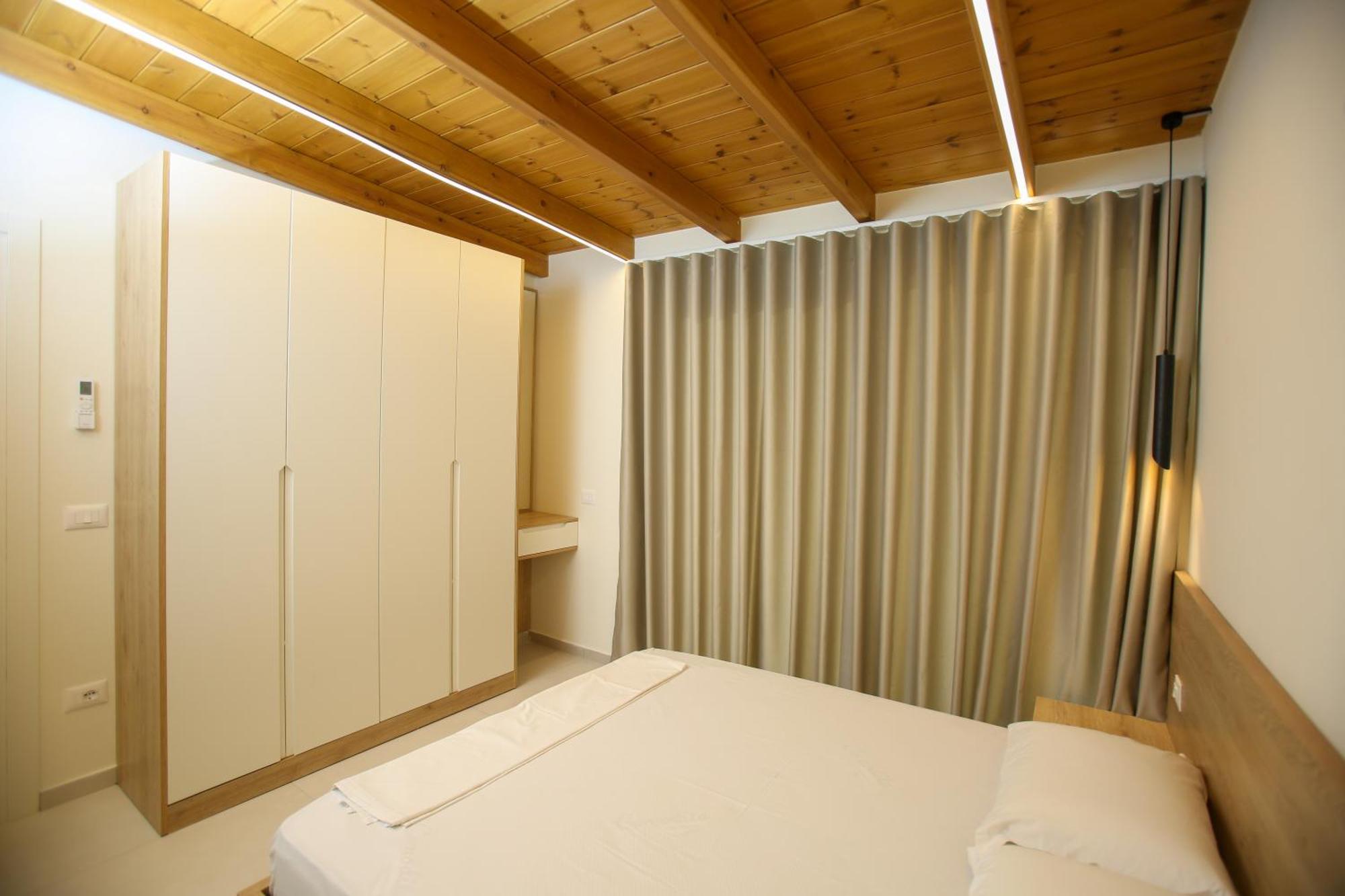 Apartment The Rooftop 2 *